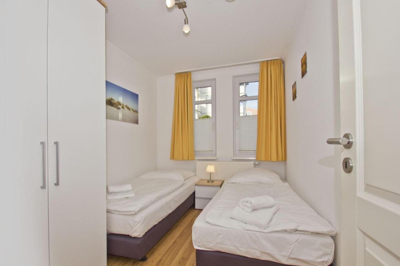Mit Meerblick Und Balkon, Gratis Nutzung Vom Ahoi Erlebnisbad Und Sauna In Sellin - Meeresblick Fewo 33 괴렌 외부 사진