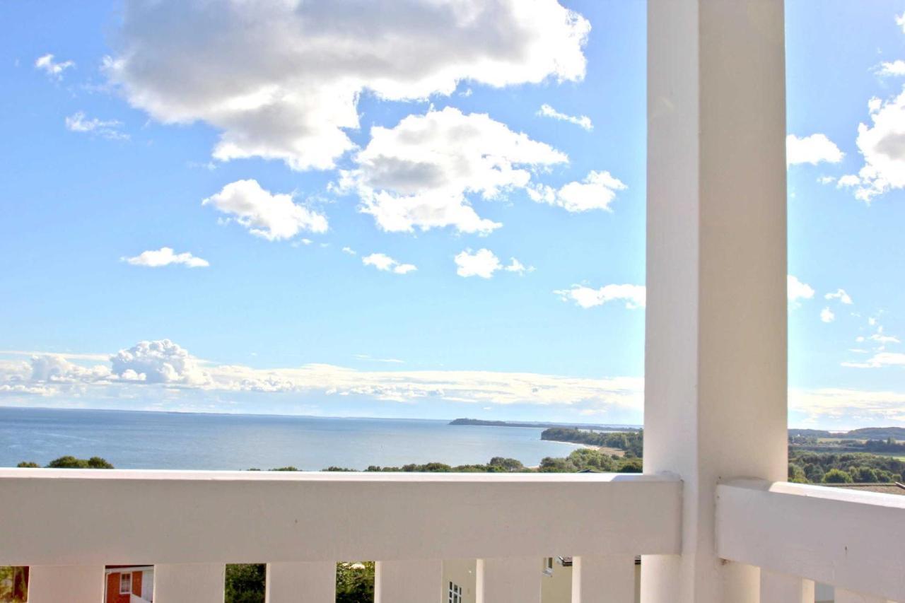 Mit Meerblick Und Balkon, Gratis Nutzung Vom Ahoi Erlebnisbad Und Sauna In Sellin - Meeresblick Fewo 33 괴렌 외부 사진